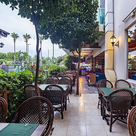 Kleopatra Blue Hawai Hotel