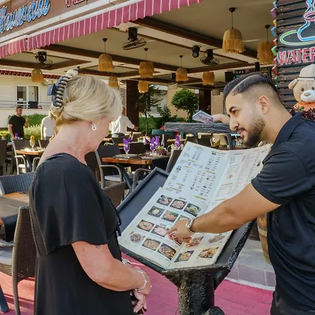 Kleopatra Blue Hawai Otel Alanya