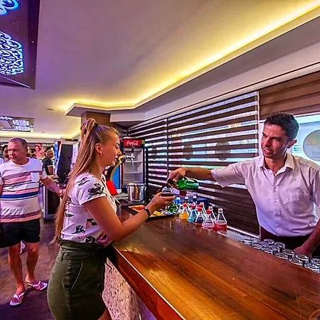 Kleopatra Blue Hawai Hotel Alanya