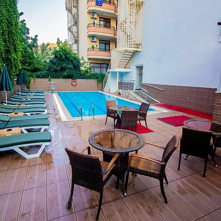 Kleopatra Blue Hawai Otel Alanya