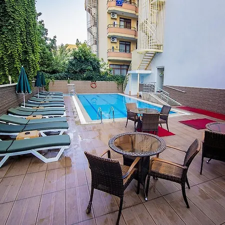 Kleopatra Blue Hawai מלון 3*