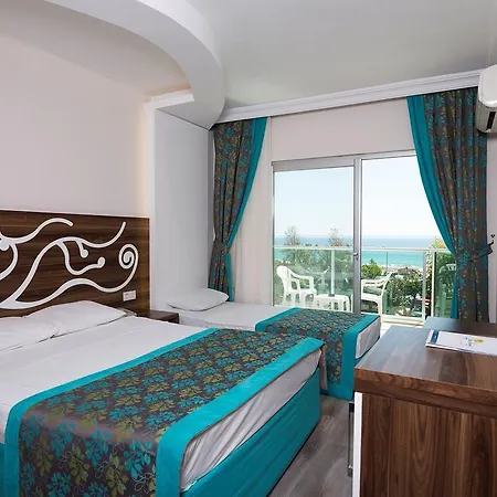 Kleopatra Blue Hawai מלון 3*